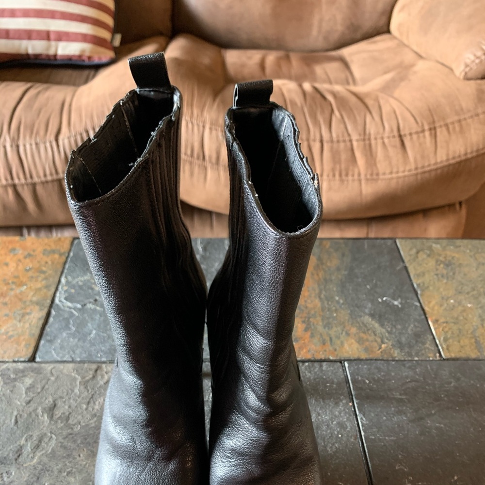 Gianni Bini leather stiletto booties - Picture 2 of 7